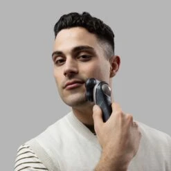 Remington Limitless Rotary Shaver XR1770 -Babyliss Care Shop limitless rotary shaver xr1770 p33452 95400 image